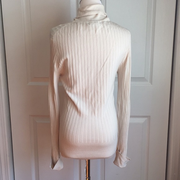 BCBGMaxAzria Beige knit fitted turtleneck sweater - Picture 3 of 4